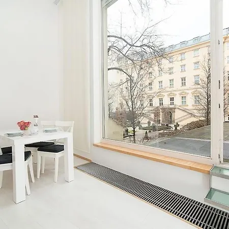 Apartamento Elegant Snow White Loft With Jacuzzi And Garage
