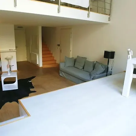 Elegant Snow White Loft With Jacuzzi And Garage Apartamento Praga